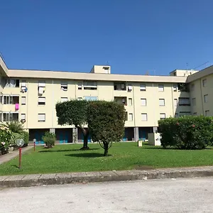 https://casa-vittoria-pietrasanta.it-tuscanyhotel.com